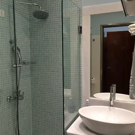 Makarios Hotel Kamari (Santorini)
